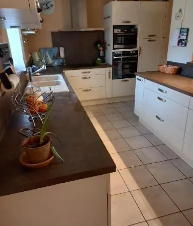 Alojamento de Acomodação e Pequeno-almoço Maison Familiale Entouree De Verdure Pres D'arcachon, Plages Et Golfs 4*