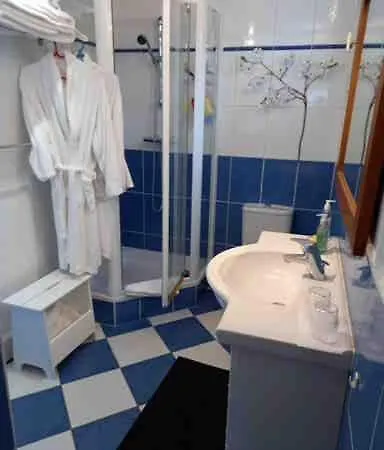 Maison Familiale Entouree De Verdure Pres D'arcachon, Plages Et Golfs *