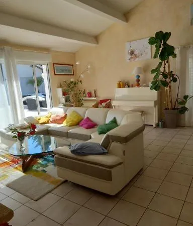 Maison Familiale Entouree De Verdure Pres D'arcachon, Plages Et Golfs グジャン・メストラ
